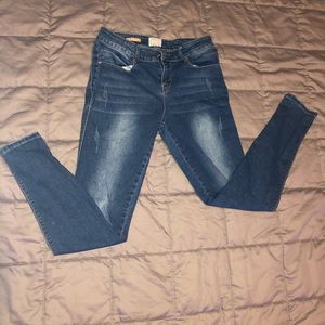 These are push up ELITE JEANS
